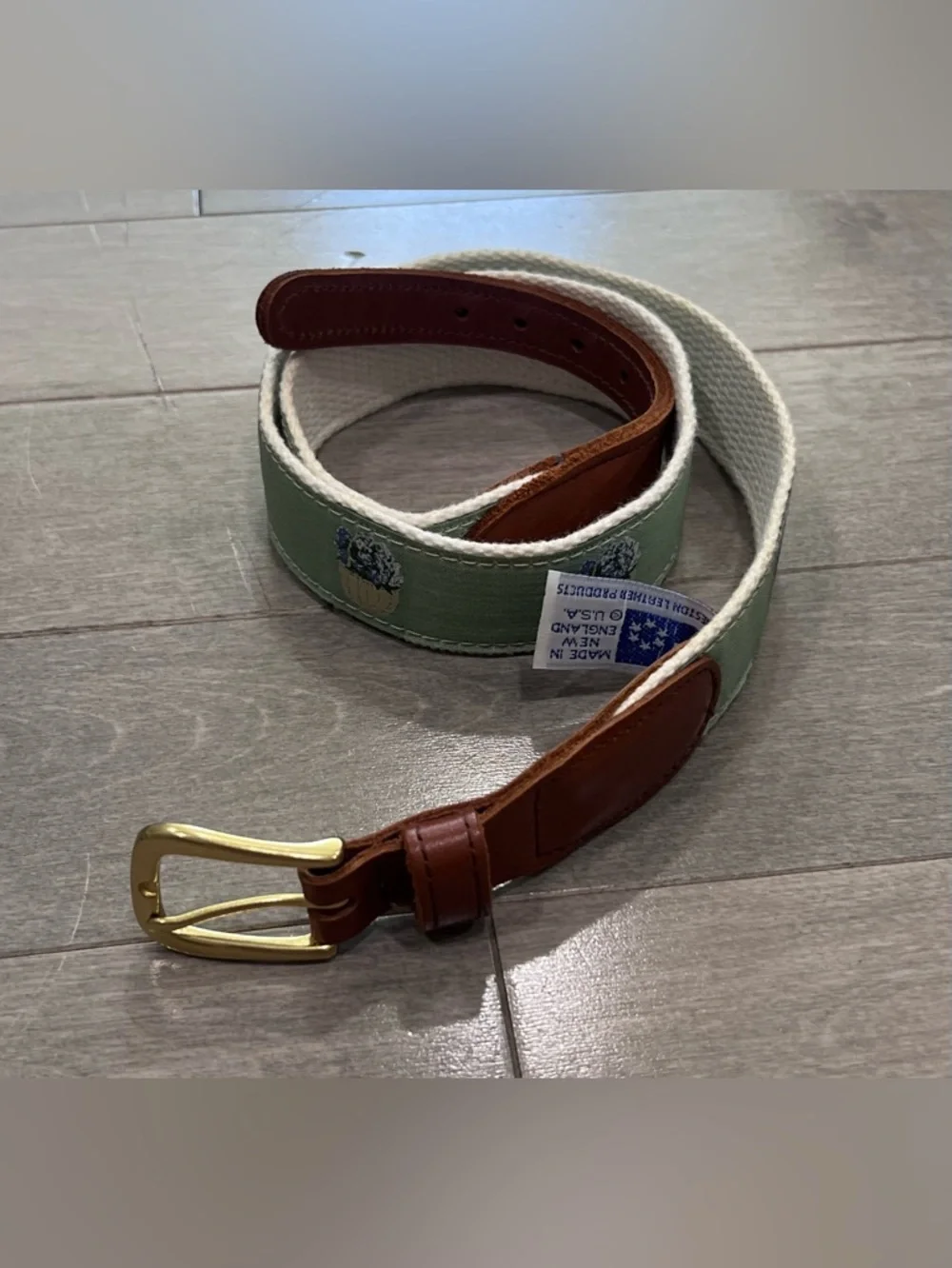 Preston Leather Belt Sz 32 Sage Green Embroidered Hydrangea Basket USA